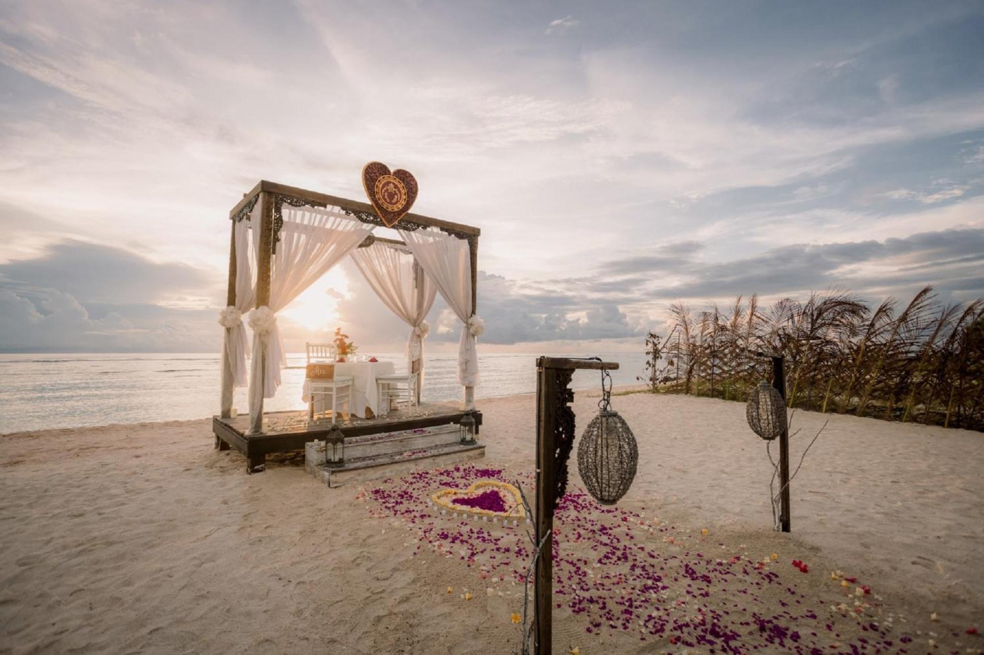 Ombak Sunset Hotell Gili Trawangan Exteriör bild